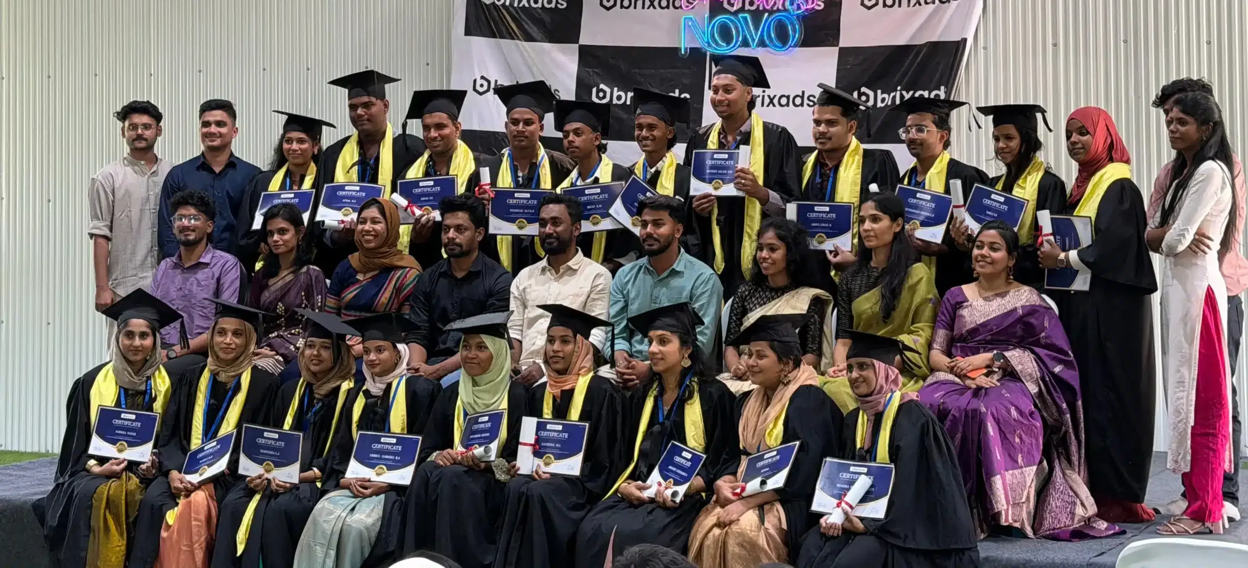 Image gallery marquee